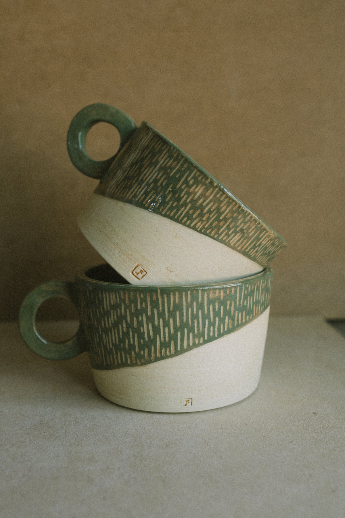 Signature Mug — Green Sgraffito Sunshine Carving (Set of 2)