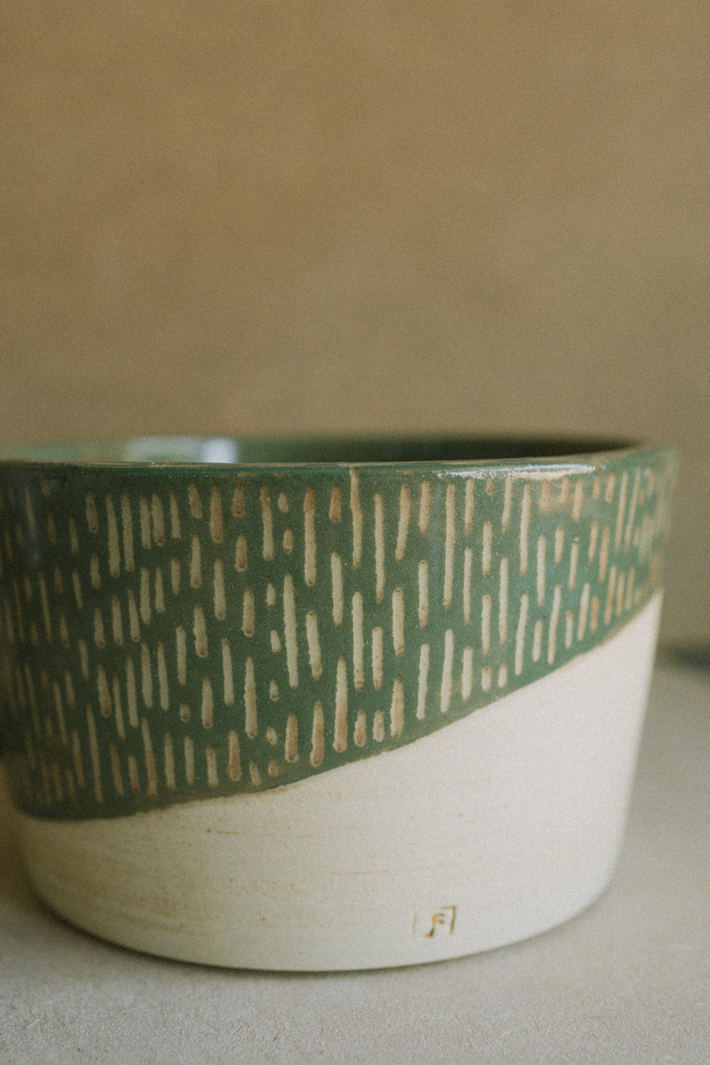 Signature Mug — Green Sgraffito Sunshine Carving (Set of 2)
