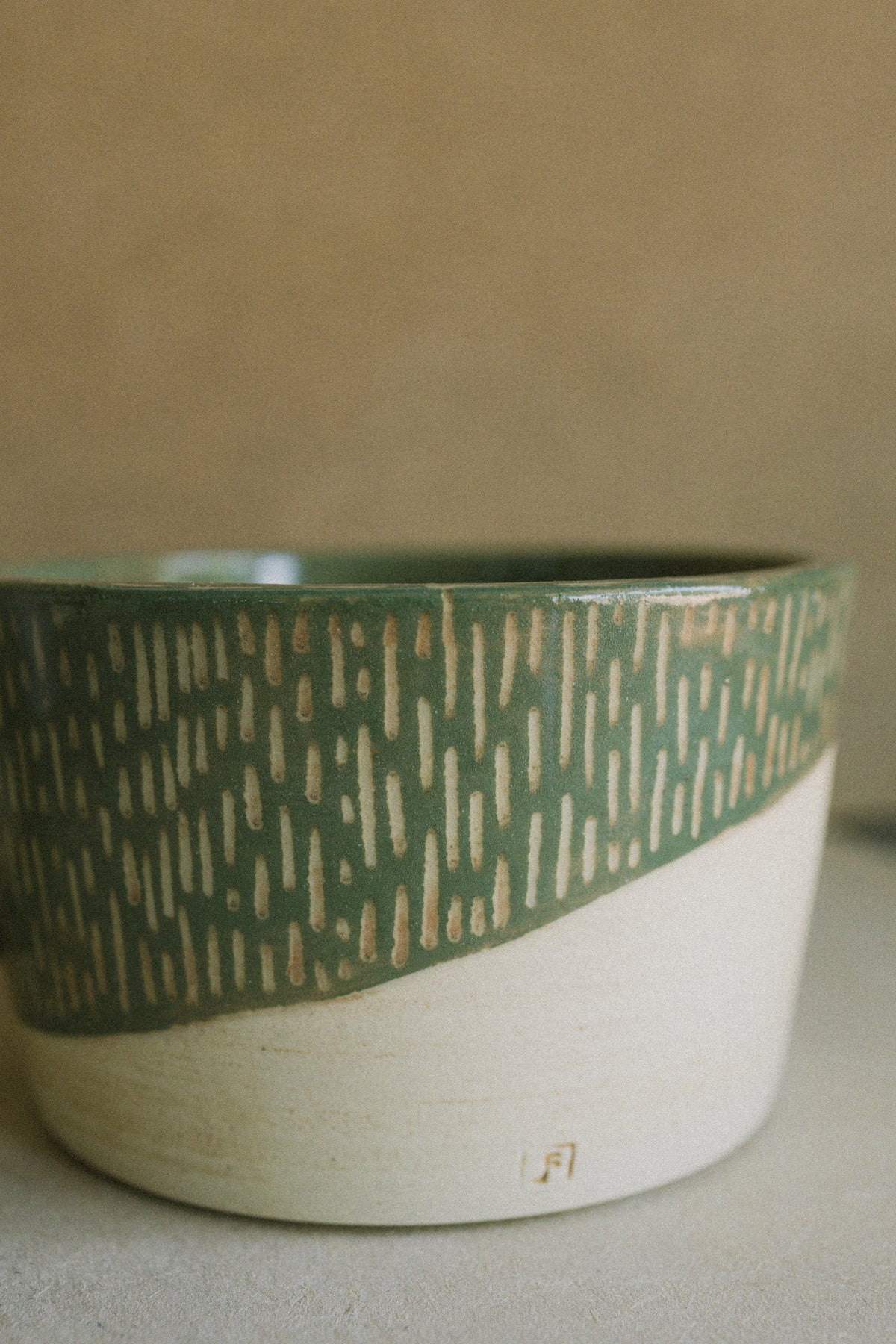 Signature Mug — Green Sgraffito Sunshine Carving (Set of 2)
